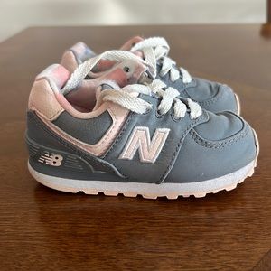 New Balance sneakers | toddler girls | size 6